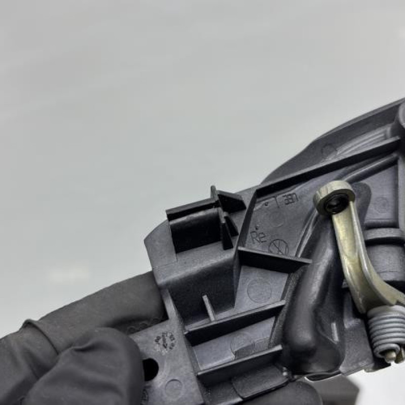 Poignee interieur arriere droit VOLKSWAGEN POLO 4 Photo n°3