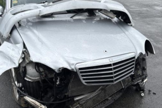 Pivot de moyeu avant droit MERCEDES CLASSE E 211