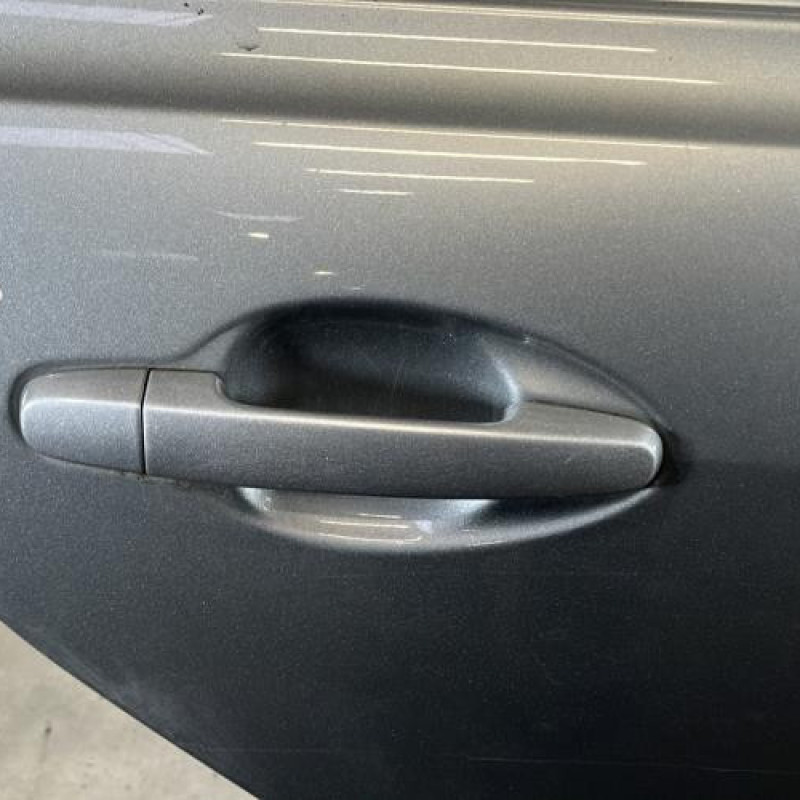 Porte arriere droit TOYOTA AVENSIS 2 Photo n°2