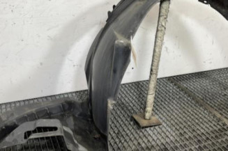 Pare boue avant droit TOYOTA AVENSIS 2