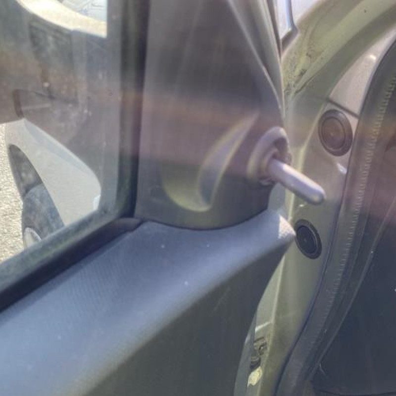 Moteur essuie glace arriere NISSAN MICRA 3 Photo n°17