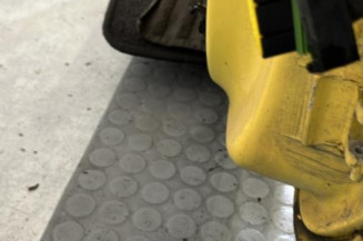 Porte avant gauche RENAULT MEGANE 1