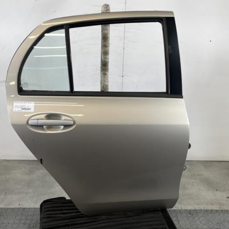 Porte arriere droit TOYOTA YARIS 2 Photo n°1