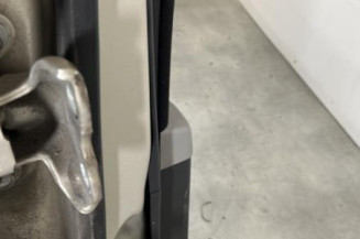 Porte arriere droit TOYOTA YARIS 2