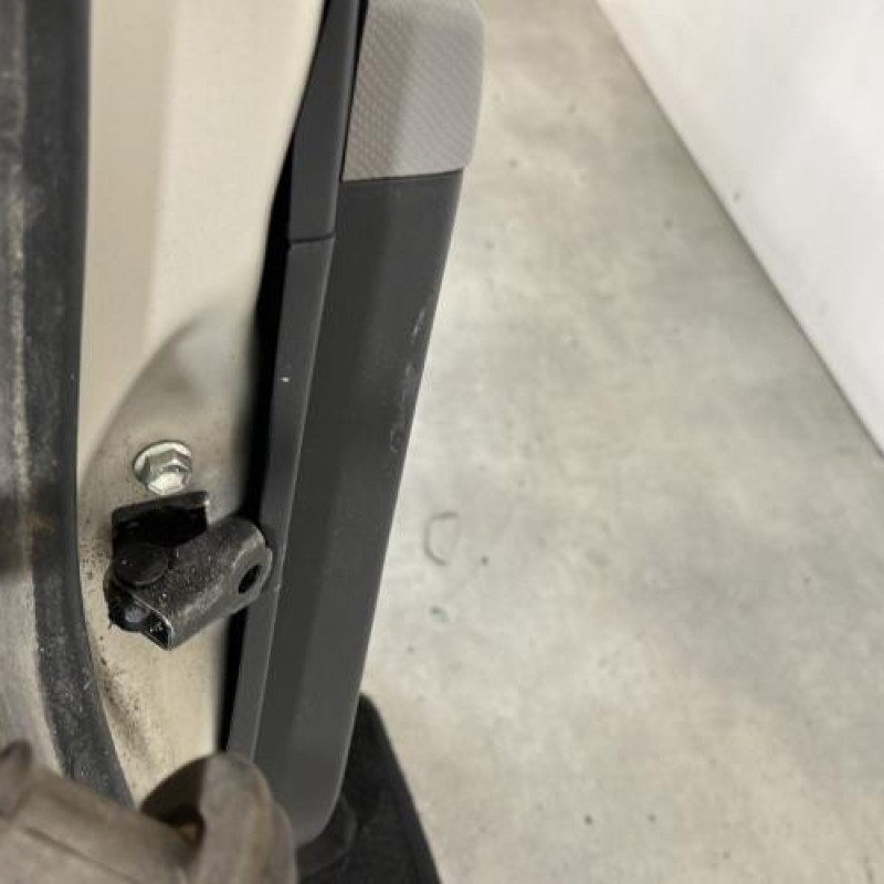 Porte arriere droit TOYOTA YARIS 2 Photo n°6