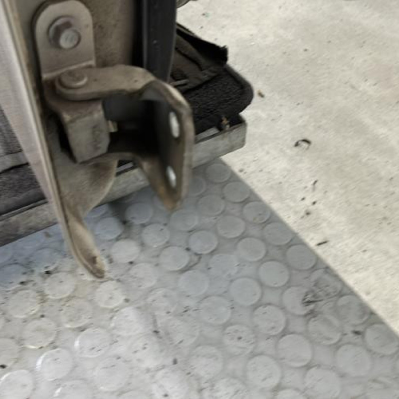 Porte avant droit TOYOTA YARIS 2 Photo n°3