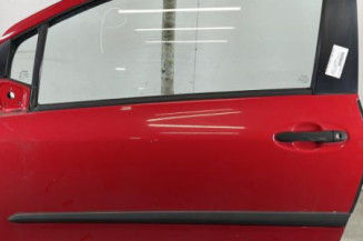 Porte avant gauche TOYOTA YARIS 2 Photo n°1