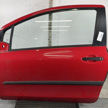 Porte avant gauche TOYOTA YARIS 2 Photo n°1