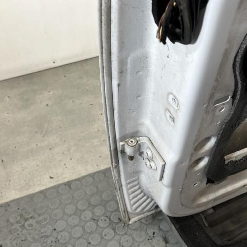 Porte avant droit MERCEDES VITO 639 Photo n°3