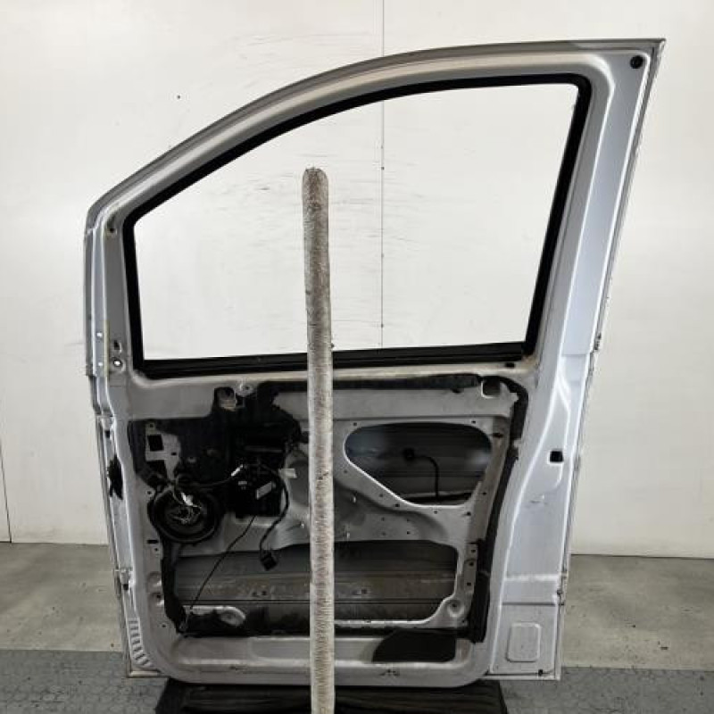 Porte avant droit MERCEDES VITO 639 Photo n°4