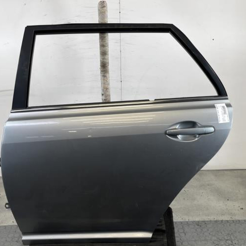 Porte arriere gauche TOYOTA AVENSIS 2 Photo n°1