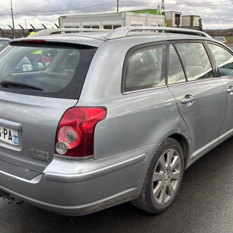 Porte arriere gauche TOYOTA AVENSIS 2 Photo n°10
