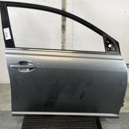 Porte avant droit TOYOTA AVENSIS 2 Photo n°1