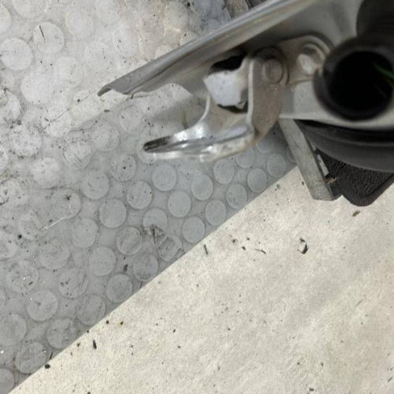 Porte avant droit TOYOTA AVENSIS 2 Photo n°6