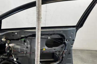 Porte avant droit TOYOTA AVENSIS 2