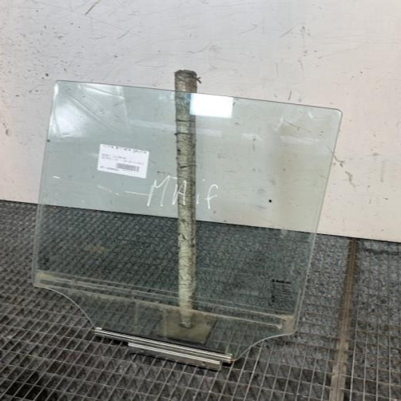 Vitre arriere gauche SUZUKI CELERIO Photo n°3