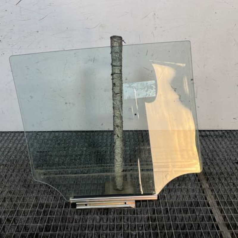 Vitre arriere gauche SUZUKI CELERIO Photo n°4