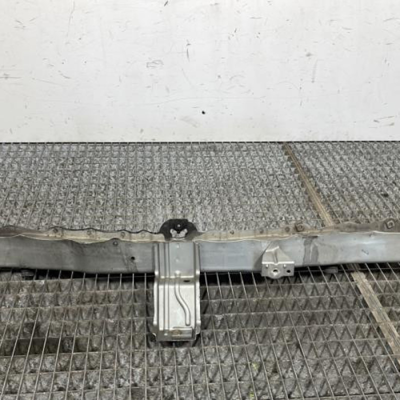 Traverse superieure TOYOTA VERSO Photo n°4