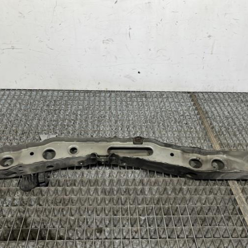 Traverse superieure TOYOTA VERSO Photo n°5