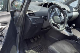 Traverse superieure TOYOTA VERSO