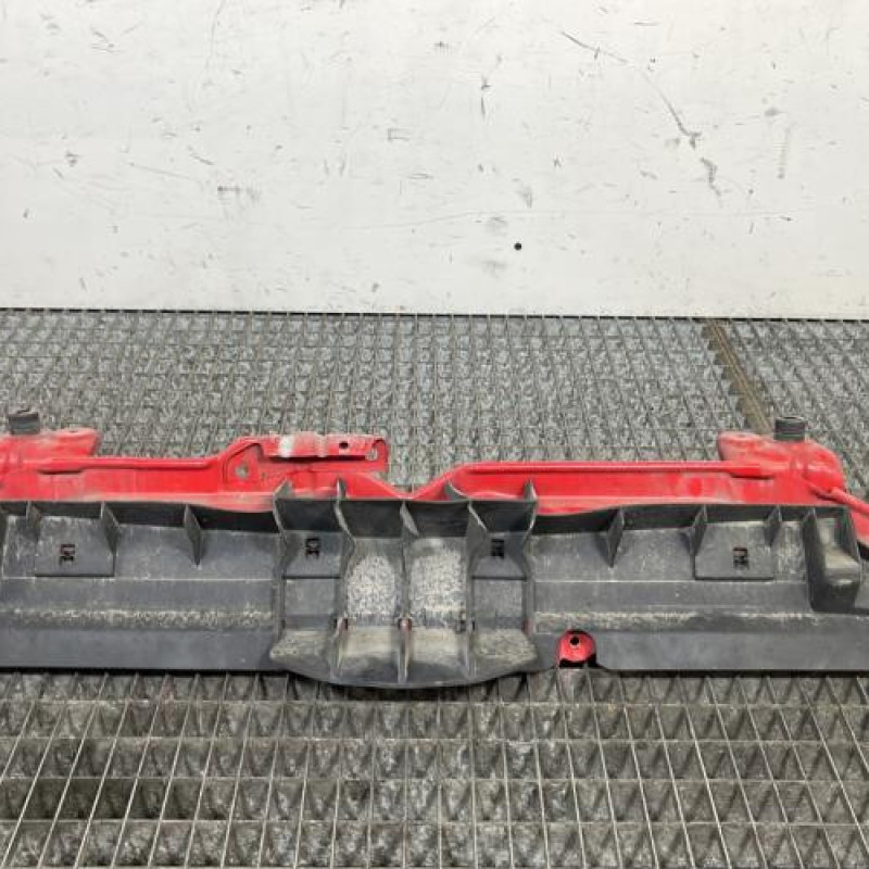 Traverse superieure TOYOTA YARIS 2 Photo n°1