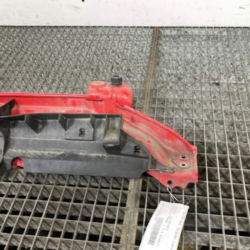 Traverse superieure TOYOTA YARIS 2 Photo n°3