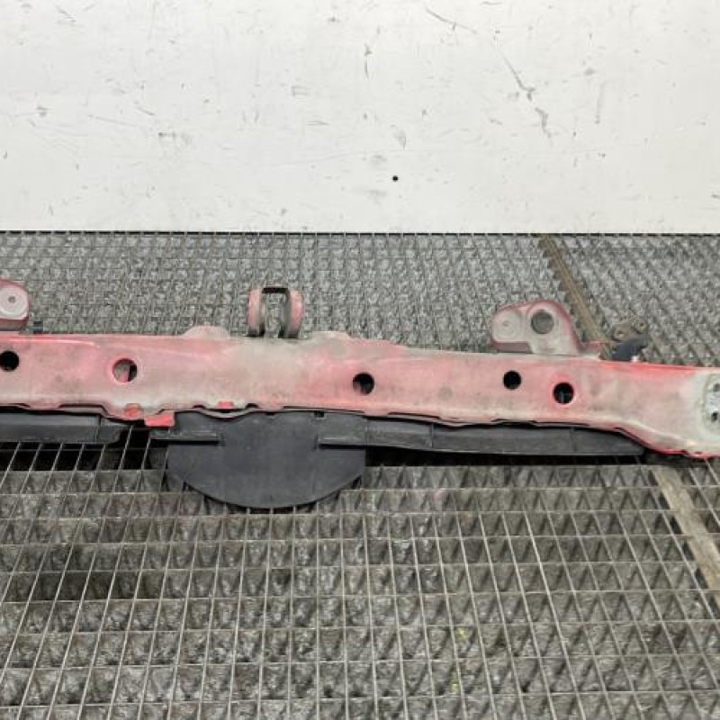 Traverse superieure TOYOTA YARIS 2 Photo n°5