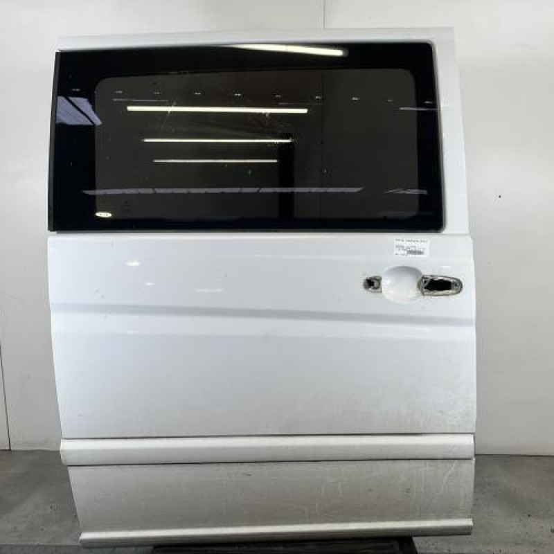 Porte laterale droit MERCEDES VITO 639 Photo n°1