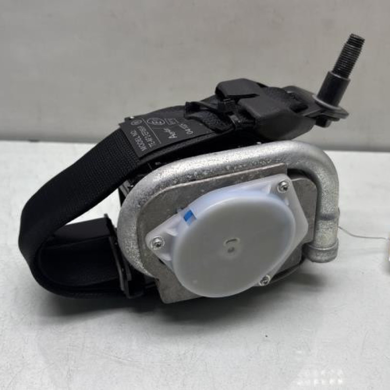 Pretensionneur de ceinture avant droit TOYOTA AVENSIS 2 Photo n°2