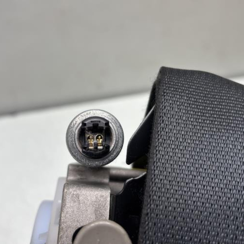 Pretensionneur de ceinture avant gauche TOYOTA AVENSIS 2 Photo n°4