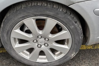 Pretensionneur de ceinture avant gauche TOYOTA AVENSIS 2