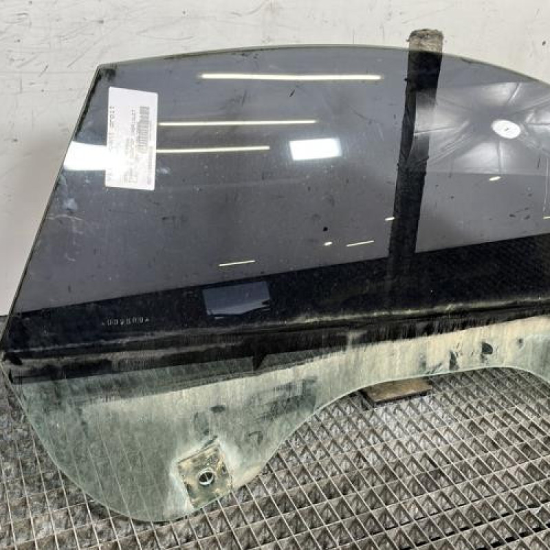 Vitre avant droit OPEL TIGRA 2 Photo n°3