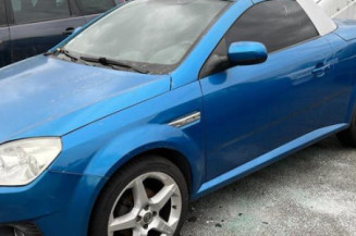 Vitre avant droit OPEL TIGRA 2
