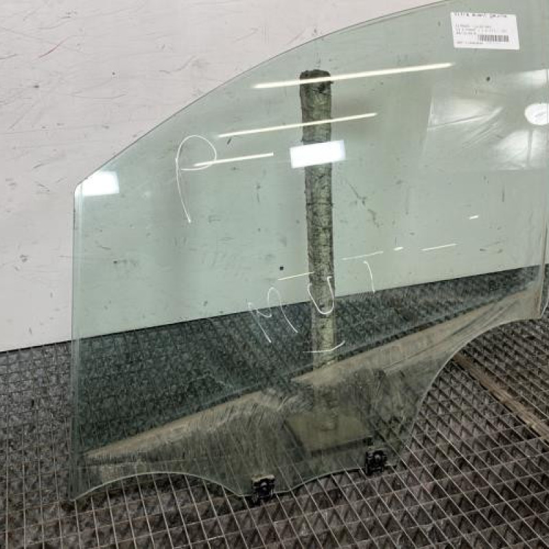 Vitre avant gauche CITROEN C3 3 Photo n°2