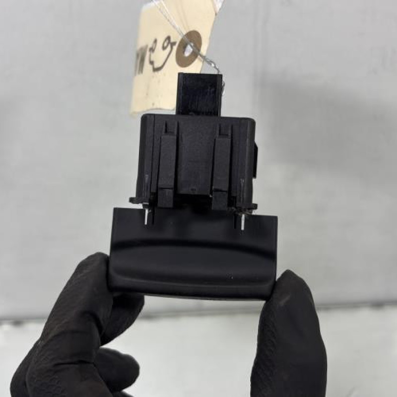 Poignee electrique frein a main PEUGEOT 5008 1 Photo n°4