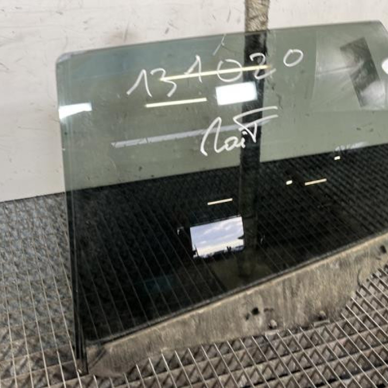 Vitre arriere gauche RENAULT CAPTUR 1 Photo n°2