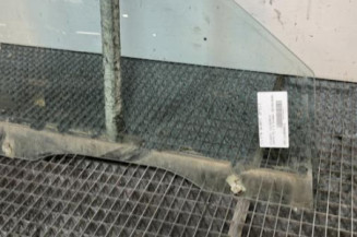 Vitre avant droit HYUNDAI SANTA FE 1