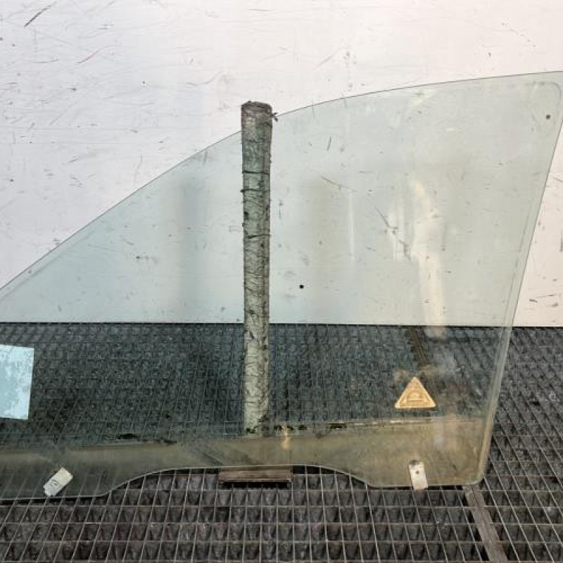 Vitre avant droit HYUNDAI SANTA FE 1 Photo n°4