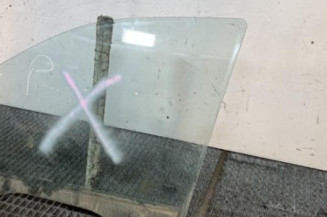 Vitre avant gauche HYUNDAI SANTA FE 1