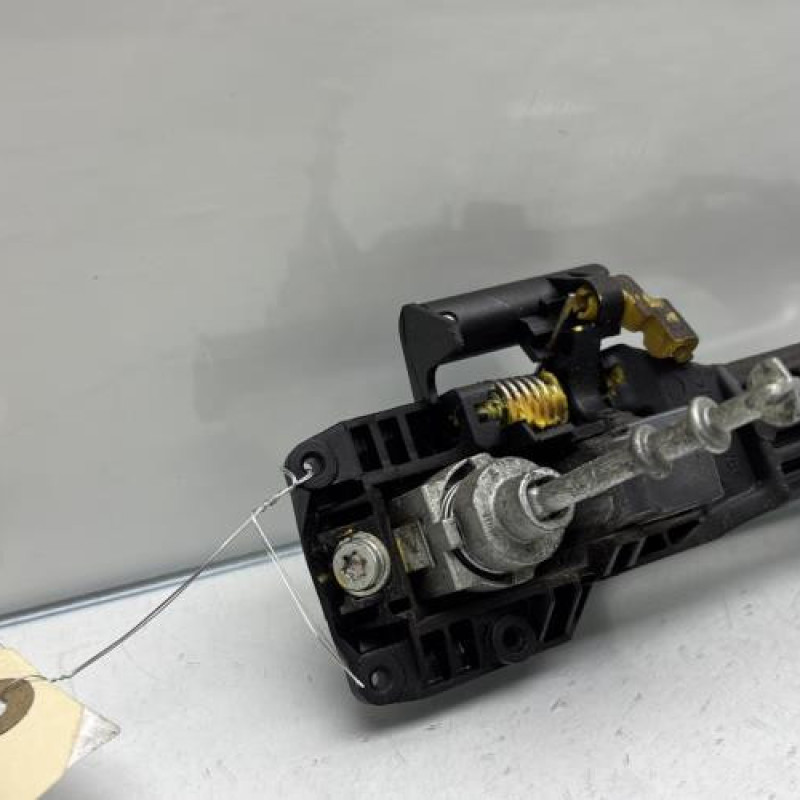 Poignee porte avant gauche SUZUKI SWIFT 3 Photo n°5