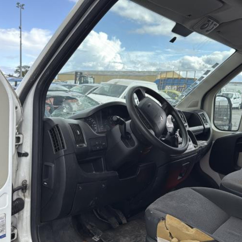 Poignee porte coffre droit PEUGEOT BOXER 3 Photo n°9