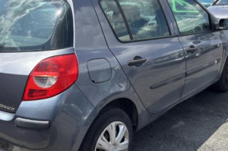 Poignee porte arriere droit RENAULT CLIO 3