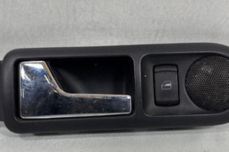 Poignee interieur arriere gauche VOLKSWAGEN GOLF 4 Photo n°1