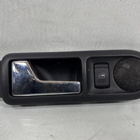 Poignee interieur arriere gauche VOLKSWAGEN GOLF 4 Photo n°1