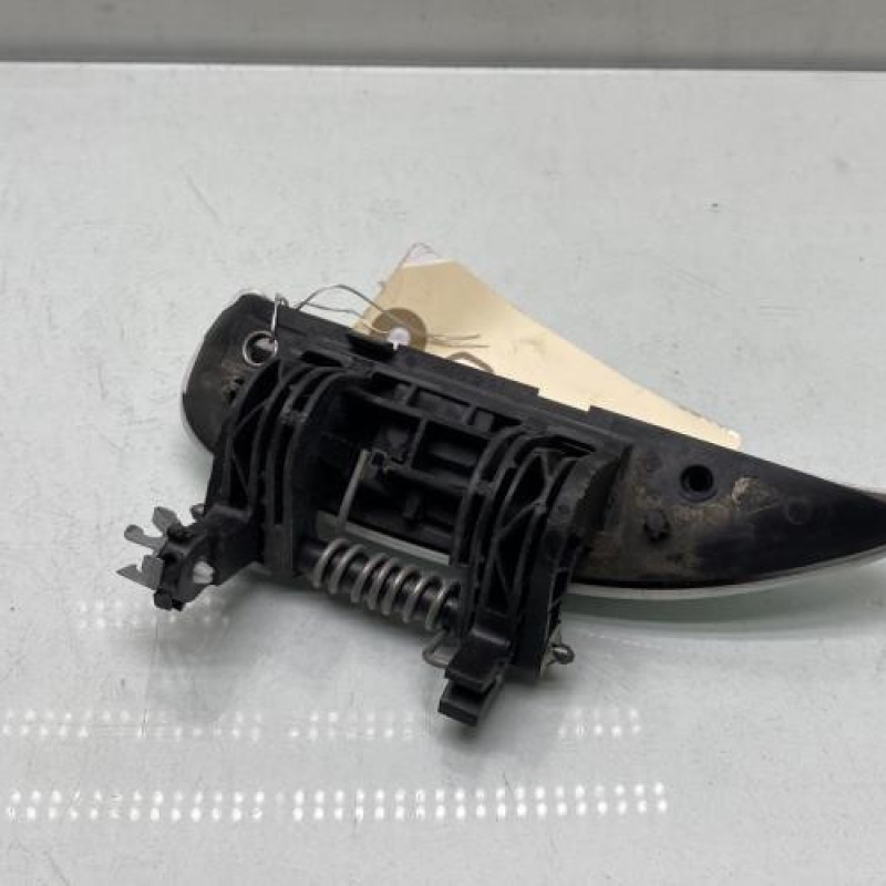 Poignee porte arriere droit DACIA SANDERO 2 Photo n°3