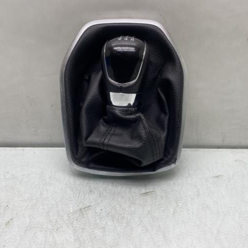 Pommeau de vitesses FORD FIESTA 6 Photo n°1