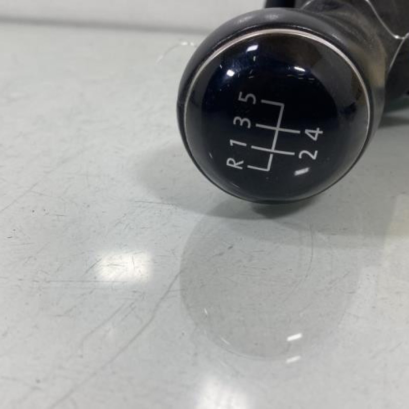 Pommeau de vitesses VOLKSWAGEN POLO 6 Photo n°2