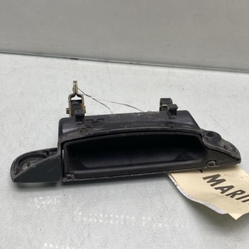 Poignee porte avant gauche AUDI A4 1 Photo n°6