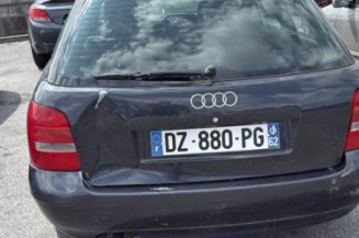 Poignee porte avant gauche AUDI A4 1