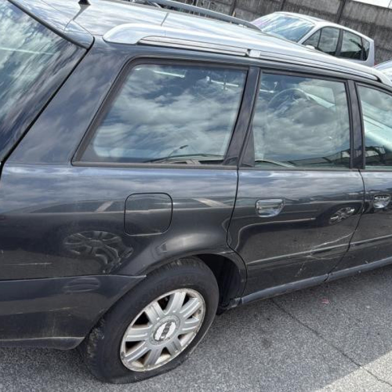 Poignee porte avant gauche AUDI A4 1 Photo n°12